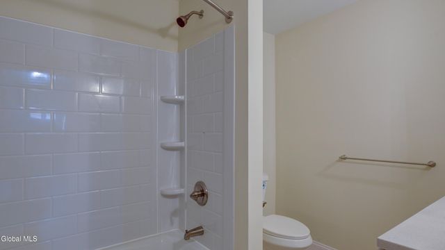 200 Fon Clair Street, Johnstown, NY 12095