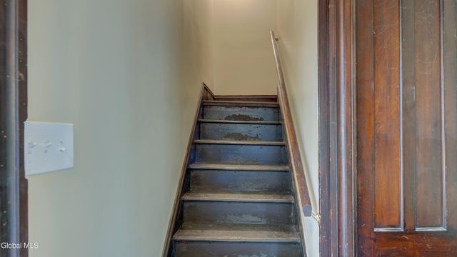 200 Fon Clair Street, Johnstown, NY 12095