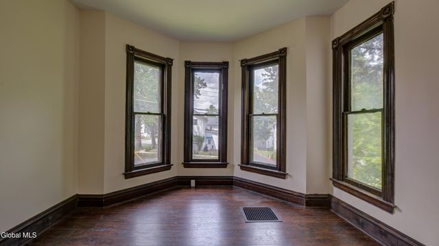 200 Fon Clair Street, Johnstown, NY 12095
