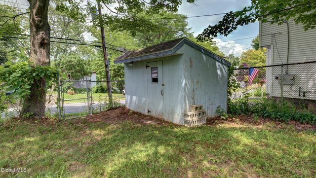 200 Fon Clair Street, Johnstown, NY 12095