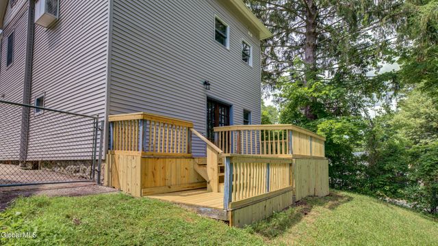 200 Fon Clair Street, Johnstown, NY 12095
