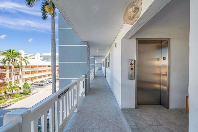 3050 NE 47th Ct 301, Fort Lauderdale, FL 33308
