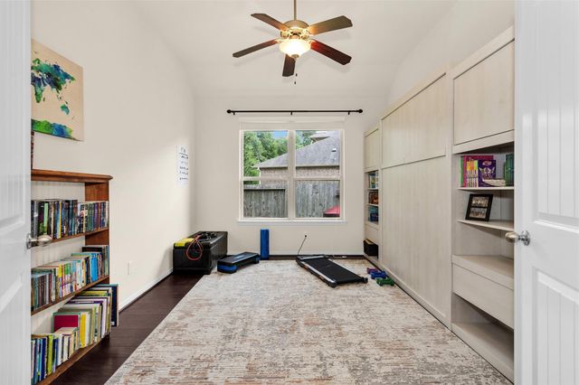 14105 Sun Notch Drive, Conroe, TX 77384