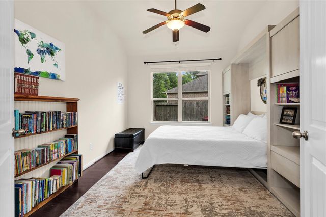 14105 Sun Notch Drive, Conroe, TX 77384