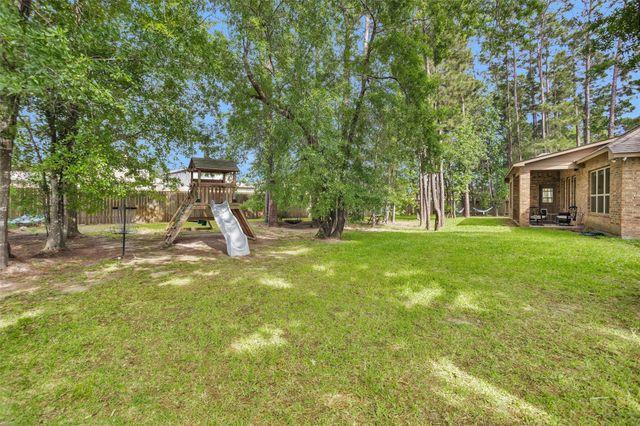 14105 Sun Notch Drive, Conroe, TX 77384