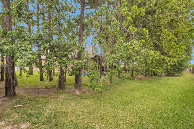 14105 Sun Notch Drive, Conroe, TX 77384