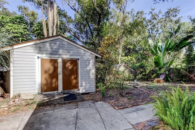 1004 E CRENSHAW STREET, Tampa, FL 33604