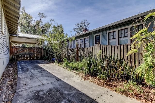 1004 E CRENSHAW STREET, Tampa, FL 33604