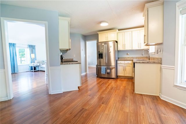 521 16th Ave. N, Surfside Beach, SC 29575