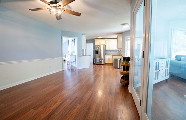 521 16th Ave. N, Surfside Beach, SC 29575