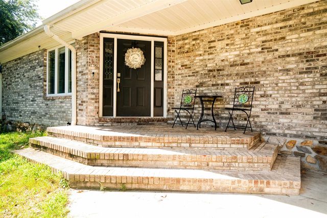 521 16th Ave. N, Surfside Beach, SC 29575