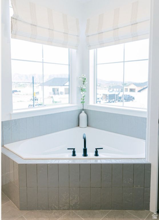 Image 11 of property listing at 3102 E CANYON MEADOWS DR #327, Spanish Fork, UT 84660
