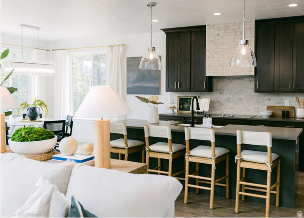 Image 4 of property listing at 3102 E CANYON MEADOWS DR #327, Spanish Fork, UT 84660