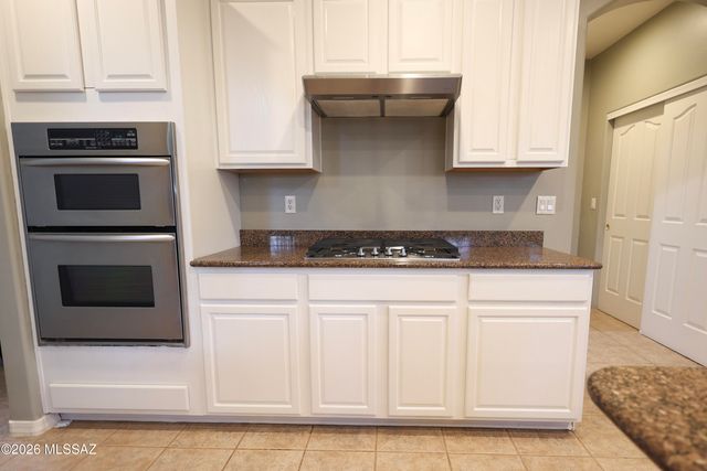 5148 N Louis River Way, Tucson, AZ 85718