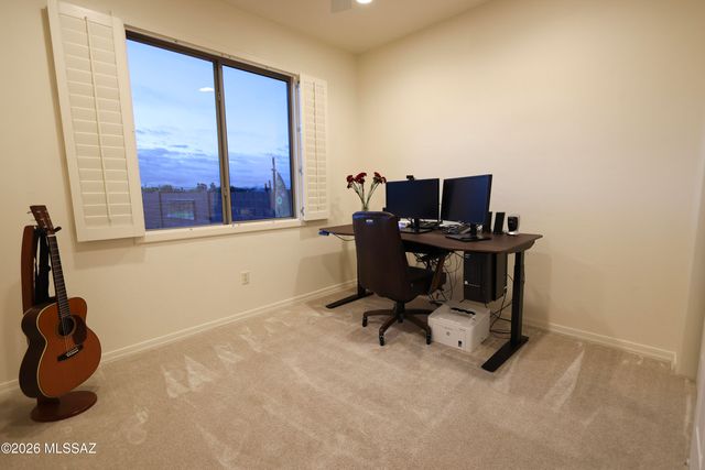 5148 N Louis River Way, Tucson, AZ 85718