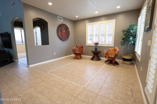 5148 N Louis River Way, Tucson, AZ 85718