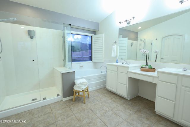 5148 N Louis River Way, Tucson, AZ 85718