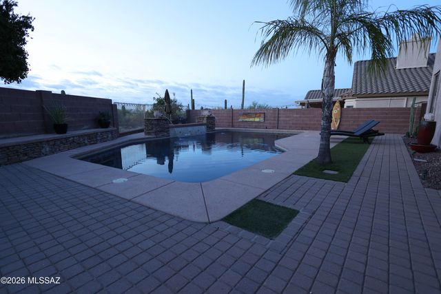 5148 N Louis River Way, Tucson, AZ 85718