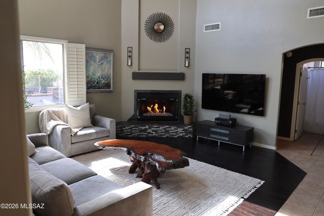 5148 N Louis River Way, Tucson, AZ 85718