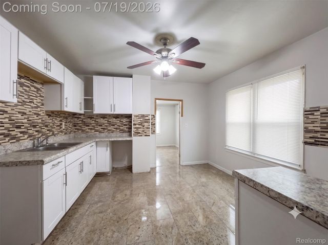 3845 Edwin Street, Hamtramck, MI 48212