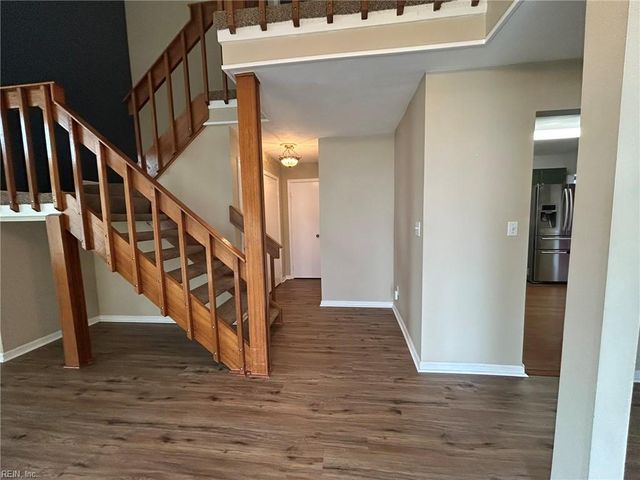 913 Lord Dunmore DR, Virginia Beach, VA 23464