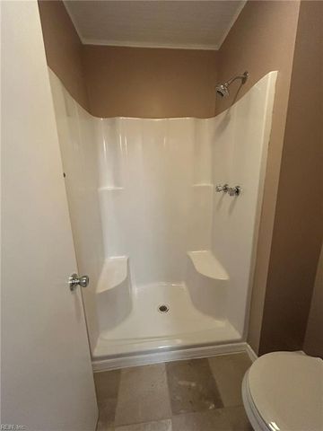 913 Lord Dunmore DR, Virginia Beach, VA 23464