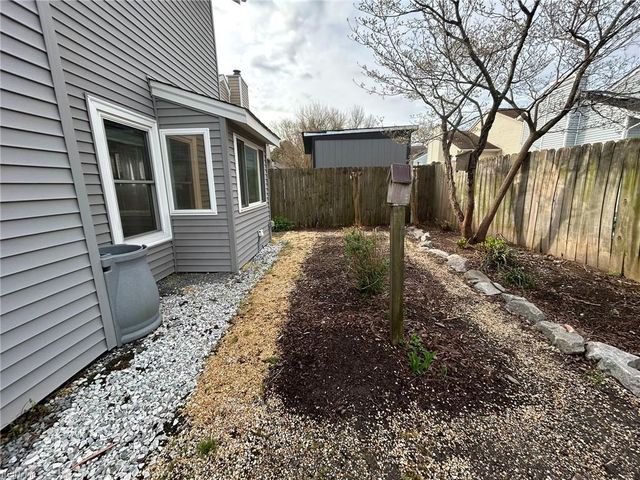 913 Lord Dunmore DR, Virginia Beach, VA 23464