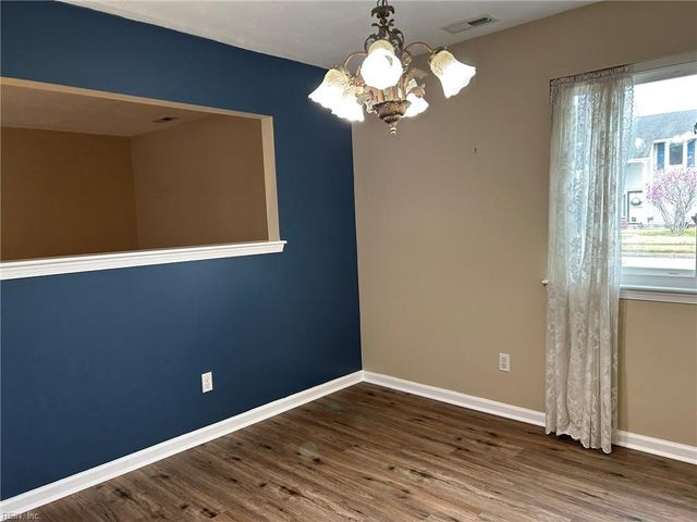 913 Lord Dunmore DR, Virginia Beach, VA 23464