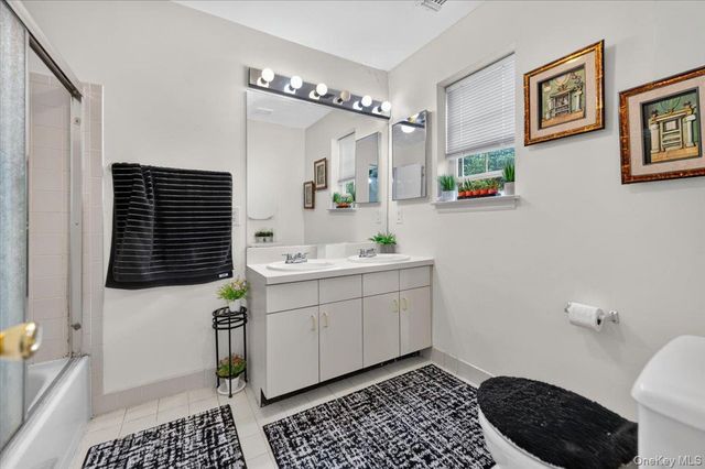 41-43 Broadlawn Drive, Central Islip, NY 11722