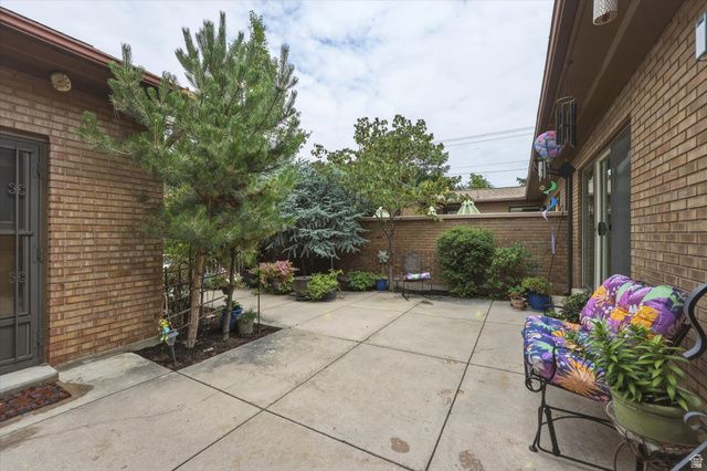 6119 S 1085 E, Murray, UT 84121