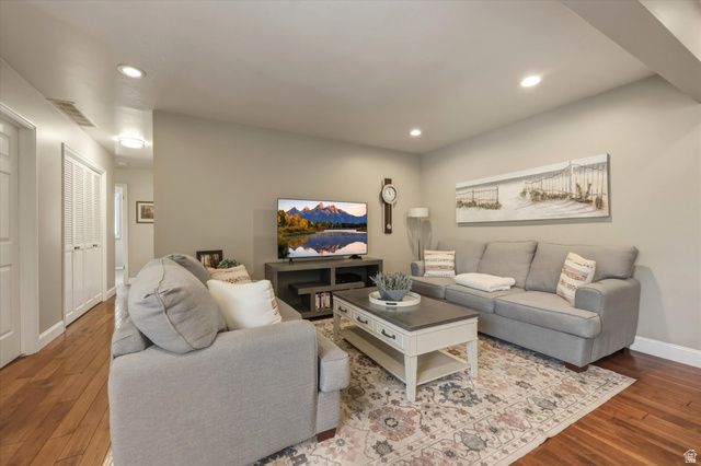 6119 S 1085 E, Murray, UT 84121