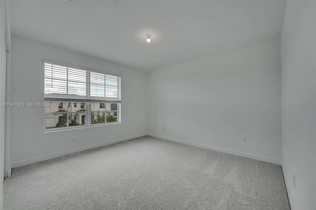 19560 Whispering Creek Rd 19560, Loxahatchee, FL 33470