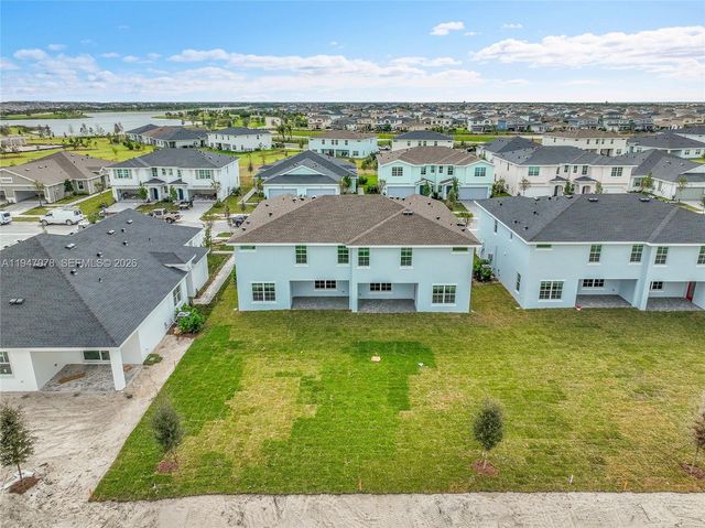 19560 Whispering Creek Rd 19560, Loxahatchee, FL 33470