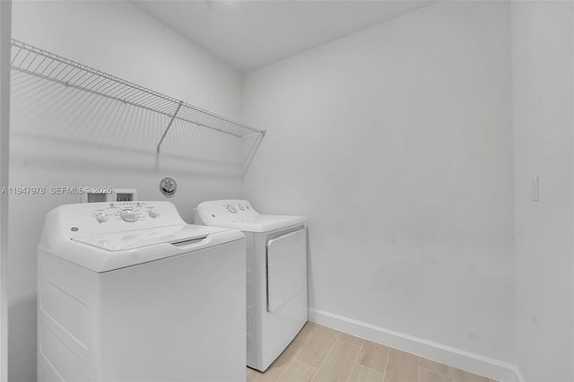 19560 Whispering Creek Rd 19560, Loxahatchee, FL 33470