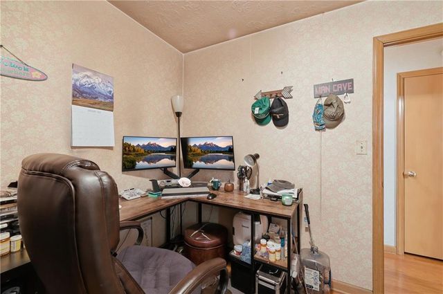 11628 E 38th Terrace S, Independence, MO 64052