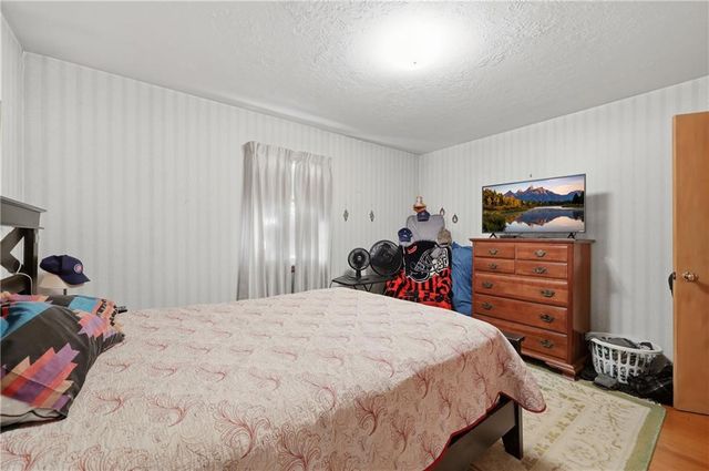 11628 E 38th Terrace S, Independence, MO 64052