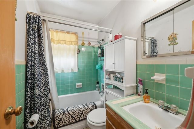 11628 E 38th Terrace S, Independence, MO 64052