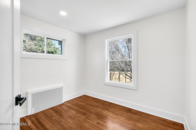 23 Trafford Street, Shrewsbury Boro, NJ 07702