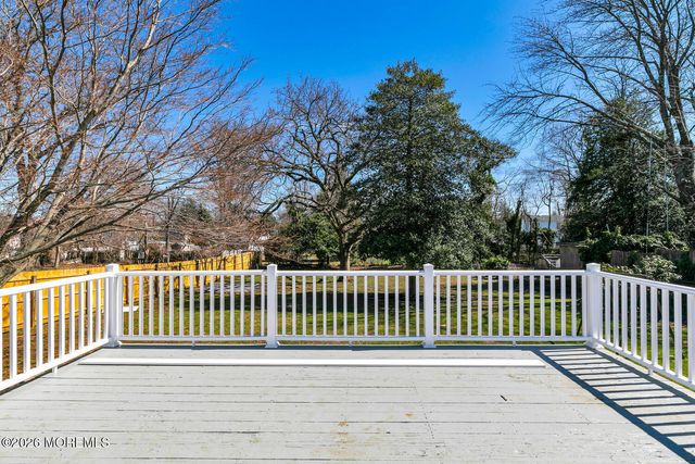 23 Trafford Street, Shrewsbury Boro, NJ 07702