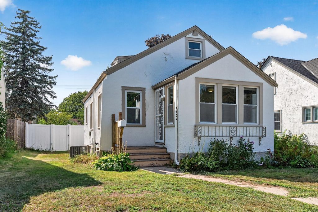 4807 Bryant Avenue N, Minneapolis, MN 55430 — exterior