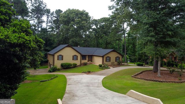 125 Emerald Drive, Mcdonough, GA 30253