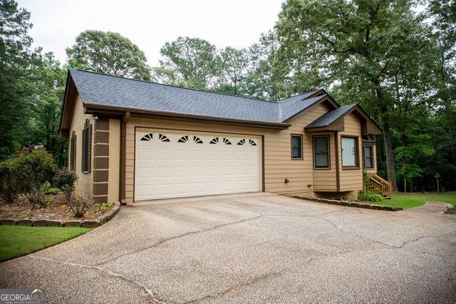 125 Emerald Drive, Mcdonough, GA 30253