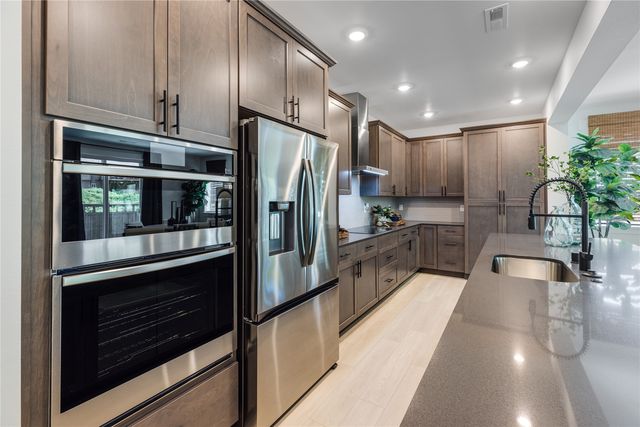 32159 SE Grand Avenue SE, Black Diamond, WA 98010