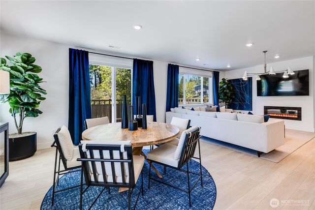 32159 SE Grand Avenue SE, Black Diamond, WA 98010