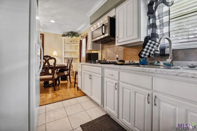 626 Bluebell St, Port Allen, LA 70767