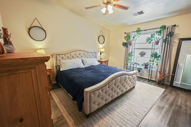2300 Cosmos Drive SW, Albuquerque, NM 87121