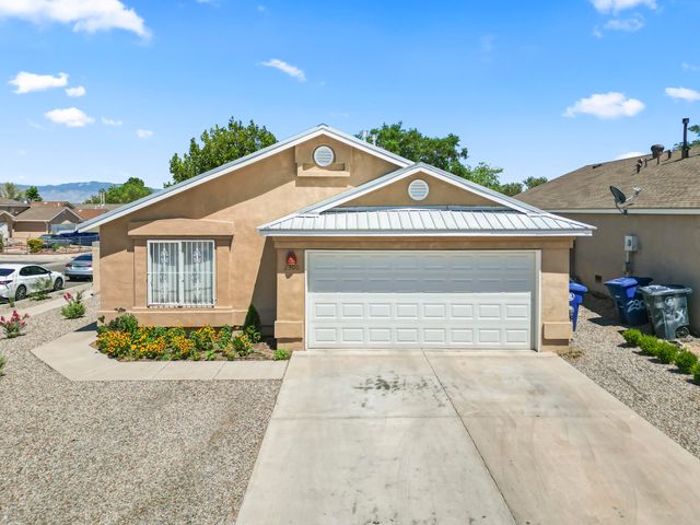 2300 Cosmos Drive SW, Albuquerque, NM 87121