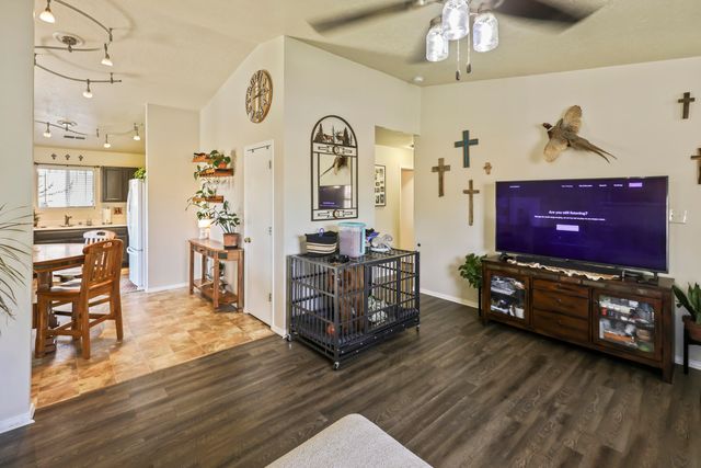 2300 Cosmos Drive SW, Albuquerque, NM 87121