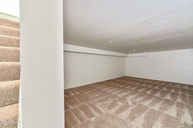3949 E Earll Drive Apt 14, Phoenix, AZ 85018