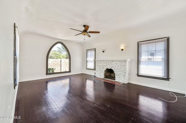 3949 E Earll Drive Apt 14, Phoenix, AZ 85018